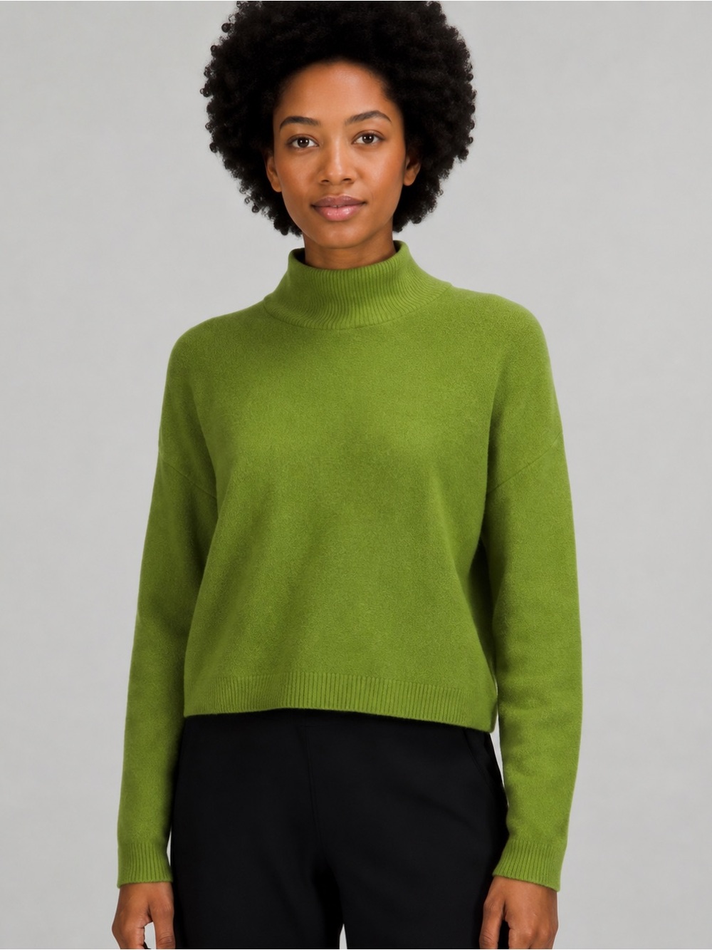Lululemon Merino Wool Blend Ribbed Turtleneck Cropped Sweater Green Size 4